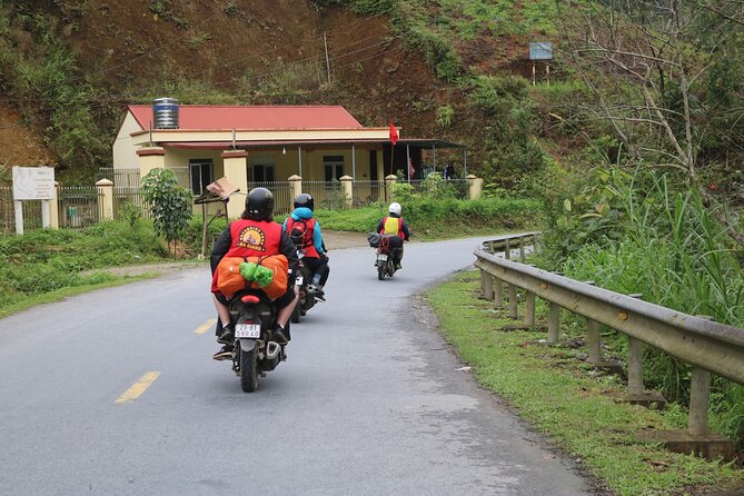 High quality Small Group 2 Day with Easy Riders + Private Room - A private room in a local homestay