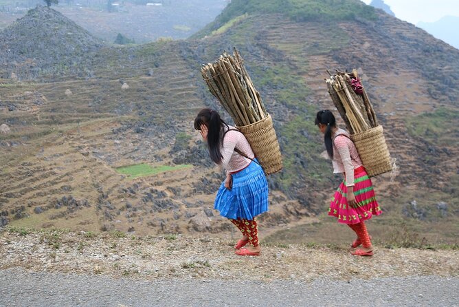 Hight Quality Small Group Easy Rider4 Day 3 Night + Private Room - Day 4: Du Gia waterfall and the return to Ha Giang