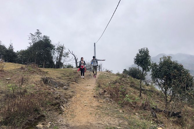 Hiking Fansipan in 1 day - Why the guide matters on a mountain day