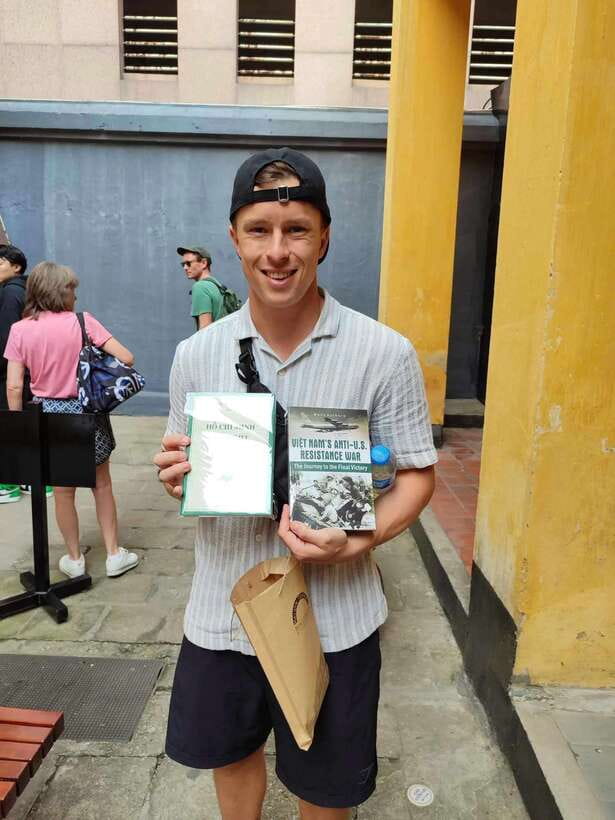Hoa Lo Prison and Little Paris in Hanoi - Hanoi Opera House and the Little Paris illusion