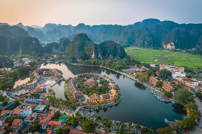 Hoa Lu – Tam Coc Full-Day Tour from Hanoi with Limousine Transfer - Lunch with Vietnamese family-style dishes