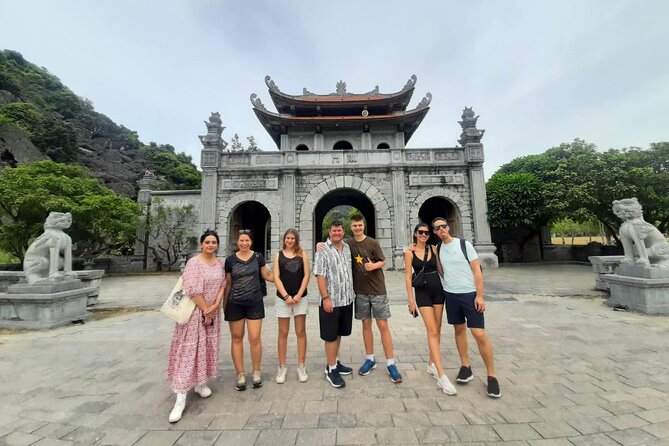 Hoa Lu – Tam Coc Full-Day Tour from Hanoi with Limousine Transfer - What the group format feels like