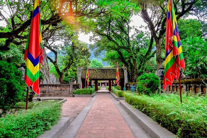 Hoa Lu - Tam Coc - Mua Cave 1 Day with Cycling, Hiking, Lunch - Lunch with Ninh Binh specialties