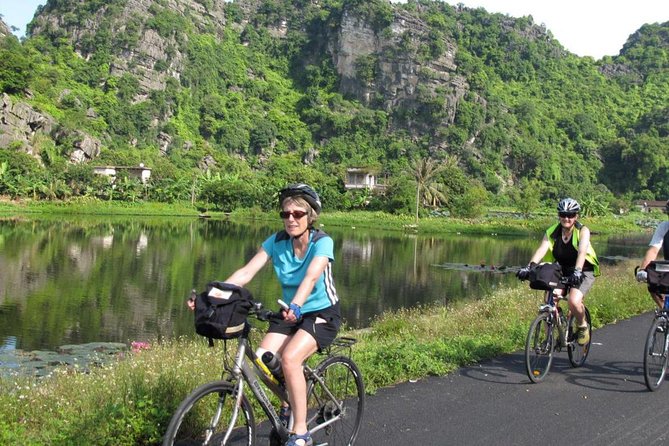 Hoa Lư Tam Coc & Mua Cave full day Including Buffets Lunch - Shared transport, pickup, and the real timetable