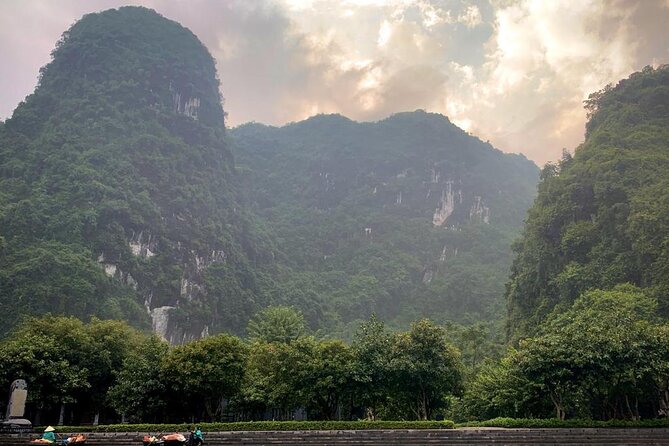 Hoa Lu - Tam Coc - Mua Cave Full Day - LIMOUSINE - Forty-five minutes of cycling near Bich Dong Pagoda