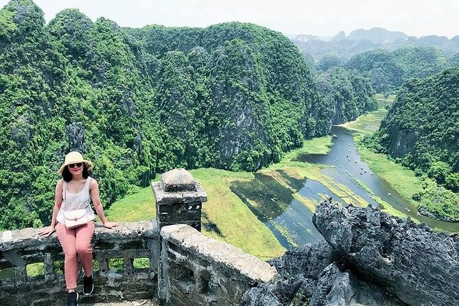 Hoa Lu – Trang An – Mua Cave Fullday Tour - Buffet lunch with local dishes