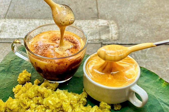 (HOT) Hanoi Guided Street Food and Train Street Tour with Local - Hanoi Train Street Gives the Tour Its Spark