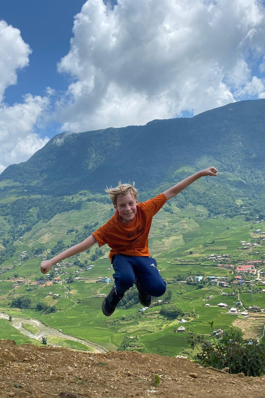 In Sapa: 1 Day Mountain Trek, Visit beautiful villages - Sa Seng Mountain starts the day with a serious climb
