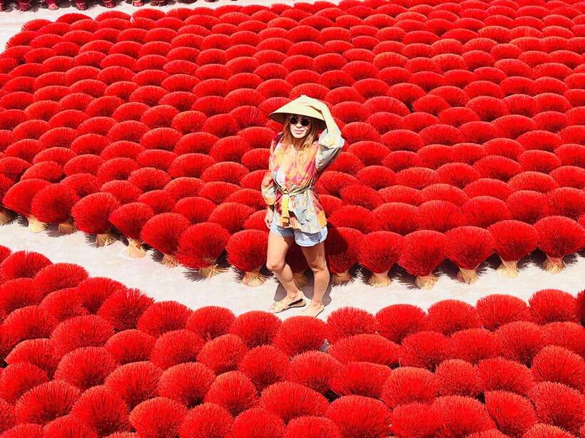 Incense + Hat Villages/ Temple of Literature, Hoa Lo Prison - The guides can shape the whole day