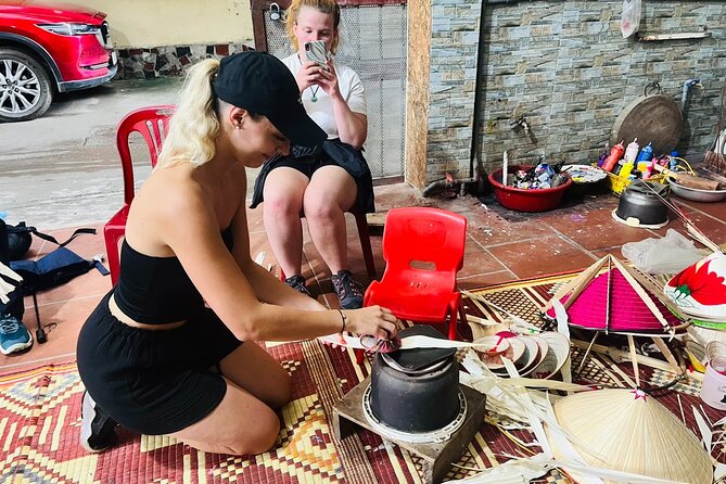 Incense Village, Hat & Lacquer Artisanal Tour Options From Hanoi - Chuong Village and the conical hat lesson