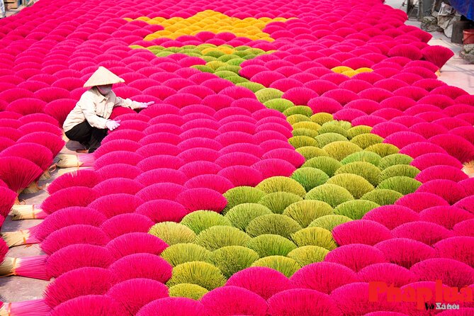 Incense Village Private Tour from Hanoi to Ninh Binh Old Capital - The long road from Hanoi to Ninh Binh
