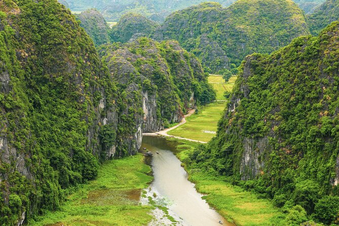 Incense Village Private Tour from Hanoi to Ninh Binh Old Capital - Hoa Lu and Vietnam’s first imperial era