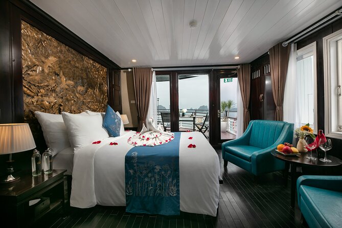 La Regina 2 days tour in Halong Bay & Bai Tu Long Bay - 4 star - Walking up to Thien Canh Son Cave
