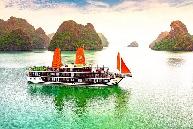 Lan Ha Bay 2 days tour with 3-star cruise - Sunset, dinner, and a simple cabin