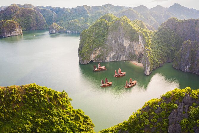 Lan Ha Bay Boutique Cruise 2D/1N: Kayaking, Swimming at the pristine places - Reaching Cat Ba and boarding at Beo Harbor