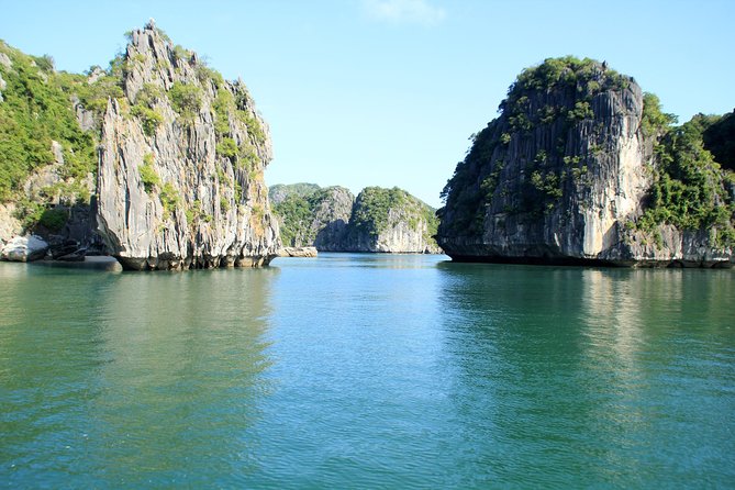 Lan Ha bay Boutique cruise 3D/2N: Kayaking - Swimming & Biking Viet Hai villages - Food, cabins, and life aboard