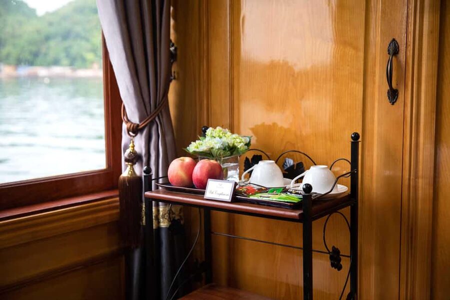 Lan Ha Bay boutique cruises with small group - Spacious cabins with an important qualification