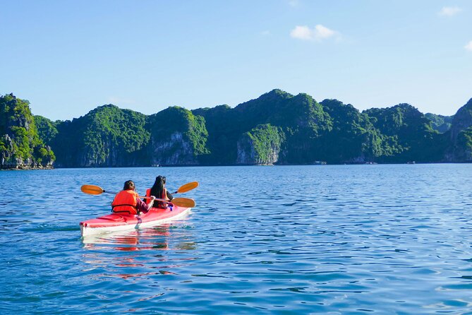 Lan Ha Bay Day Tour From Ha Noi - Daiichi Cruise (VIP1) - Seafood lunch on the boat around noon