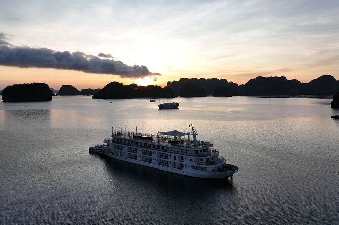 Lan Ha Bay Overnight on Paradise Grand Cruise - Dinner, live music, and a floating outdoor cinema