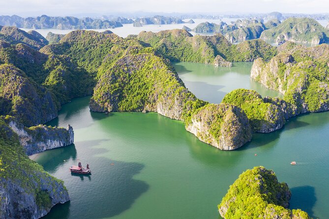 Lan Ha boutique & budget cruise 2D/1N: kayaking, swimming at pristine bay & meal - Day one: From Hanoi or Cat Ba to the open bay