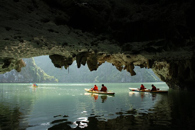 Lan Ha - Ha Long Bay - Dau Be island 2D/1N from Cat Ba in less touristy areas. - Day 2: Tien Ong Cave, Cong Tau Lagoon, and Dau Be Island
