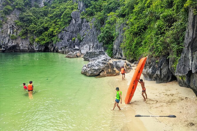 Lan Ha - Ha Long bay with local experts (small group guaranteed) - Southern Ha Long Bay and the quieter route