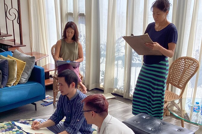 Life Drawing Class - Art Workshop at Art Tutor Hanoi - A small class creates room for real feedback