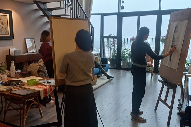 Life Drawing Class - Art Workshop at Art Tutor Hanoi - Finding the meeting point and planning your afternoon