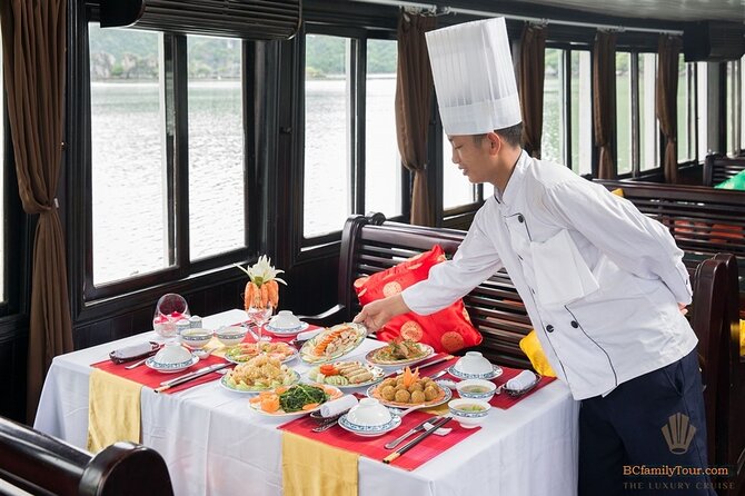 Luxury Bai Tu Long Cruise - Halong Day Trip from Hanoi - What the group size means for you