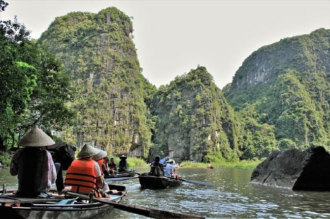 Luxury Hoa Lu - Tam Coc - Mua Cave 1 Day Tour - By Limousine & Small Group - Why this Ninh Binh day trip works from Hanoi