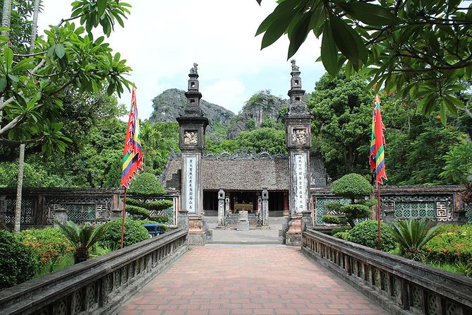 Luxury Hoa Lu Tam Coc Mua Cave Amazing View 1 Day Tour - Hoa Lu and the story of Vietnam’s early capital