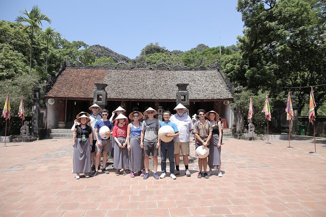 Luxury Hoa Lu Trang An Mua Cave Amazing View - Small Group Tour - Limousine Bus - A short bicycle ride and Vietnamese tea