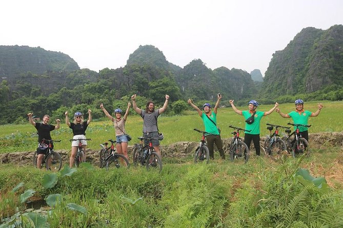 Luxury Tam Coc or Trang An-Mua Cave -Bich Dong Max 6 -8 pax/group - Floating through Tam Coc’s three caves