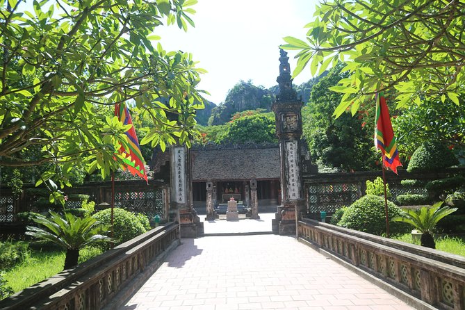 Luxury Tam Coc or Trang An-Mua Cave -Bich Dong Max 6 -8 pax/group - Cycling through Ninh Hai village and rice fields