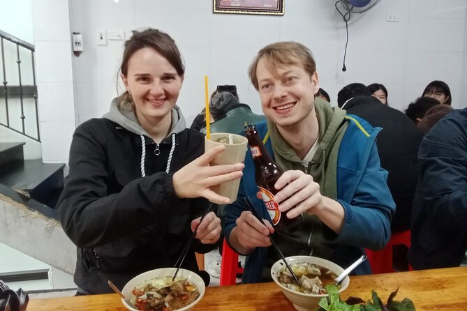 Michelin Street Food Tour - What happens at the food stops