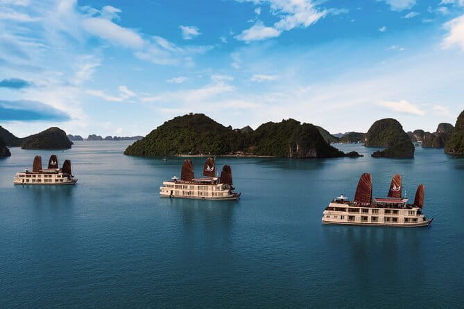 Mila Cruises 3 Day Explore Halong Bay from Hanoi - Day 1: Limestone towers and Sung Sot Cave