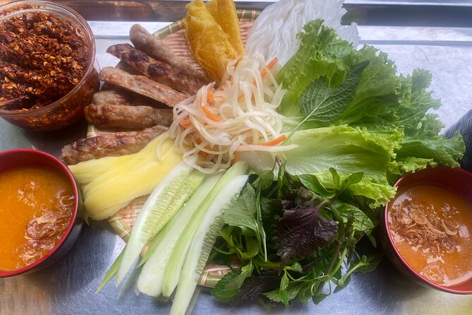 Minh's Unique Street Food Adventure - What may land in your bowl