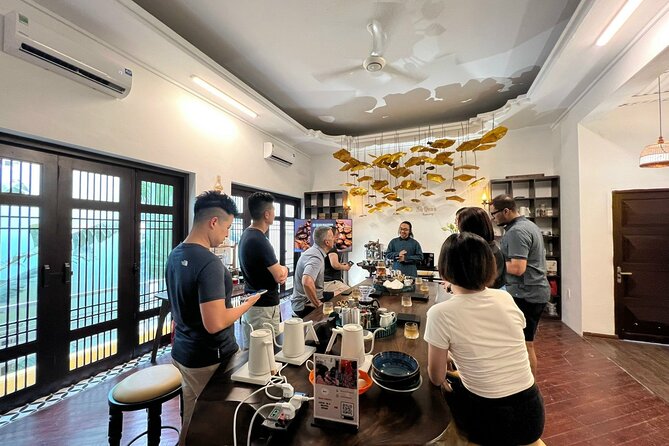 Mini Hanoi Coffee Workshop: Pick Any Signature Coffee You Like - The guides and the teaching style