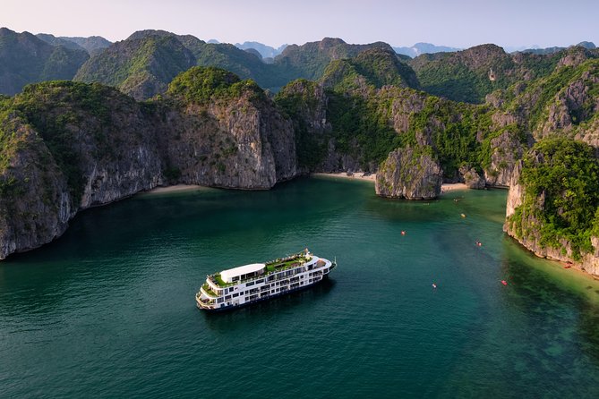 Mon Chéri Cruise 5 star: Unique 2 Days Tuan Chau - Halong bay - Lan Ha Bay - Boarding at Got Pier and settling into the cruise