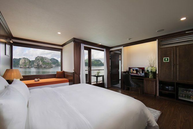 Mon Chéri Cruise 5 star: Unique 2 Days Tuan Chau - Halong bay - Lan Ha Bay - Group size, service, and the practical feel