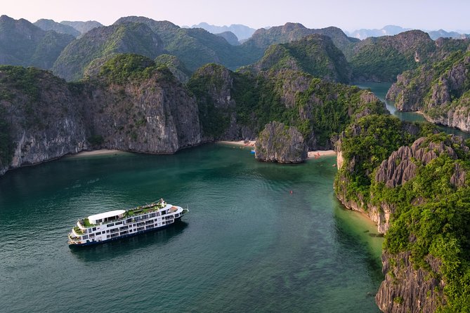Mon Chéri Cruise 5 star: Unique 2 Days Tuan Chau - Halong bay - Lan Ha Bay - Lan Ha Bay, the first stretch of open water