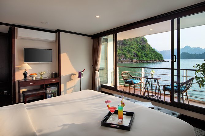 Mon Chéri Cruises 5 star: Amazing 3 days exploring Halong & Cat Ba island - The food, dining rhythm, and what costs extra