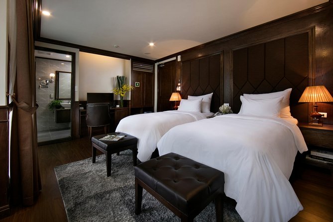 Mon Chéri Cruises 5 star: Amazing 3 days exploring Halong & Cat Ba island - Who will get the most from Mon Chéri