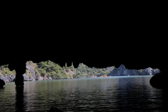 Most favorite full day boat tour with kayaking in Lan Ha bay, Ha Long bay - Thap Nghieng Island and the second swim