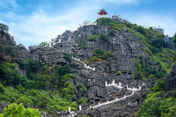 Motorbike Tour around Ninh Binh - The early start from Hanoi