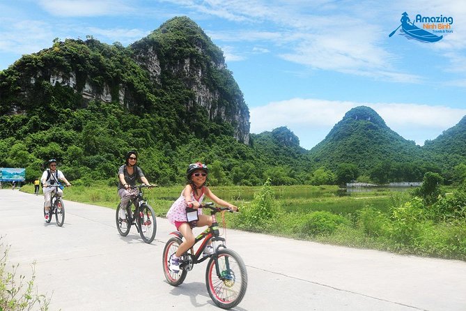 Mua Cave - Tam Coc - Bich Dong Day tour with transfer, local family & bike - The guide can make or break a 12-hour day