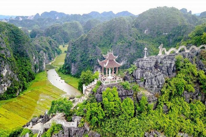 Mua Caves - Trang An - Hoa Lu Day Tours - Mua Caves and the first taste of Ninh Binh