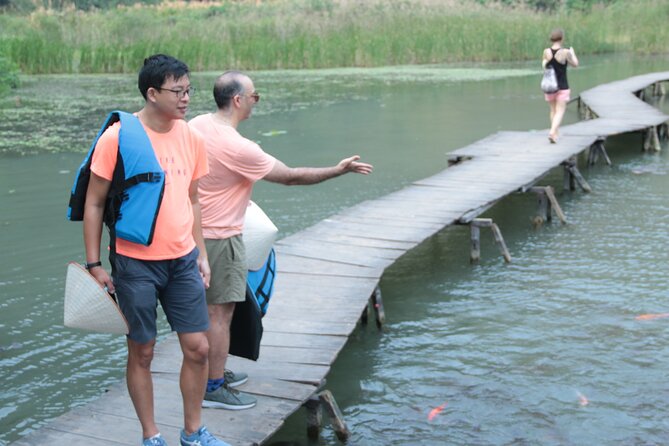 Ninh Binh 2 Day 1 Night Trip Small Group Tour With 4 star Hotel - Day two: climbing Mua Cave and Ngoa Long Mountain