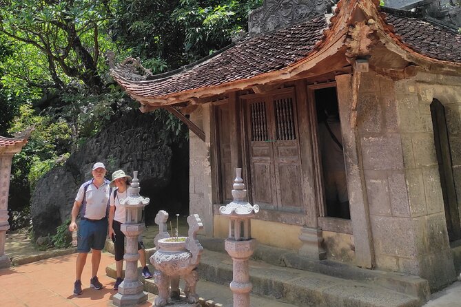 Ninh Binh 2 Days 1 Night - Small Group Tour From Hanoi - Lunch, check-in, and the first bicycle ride