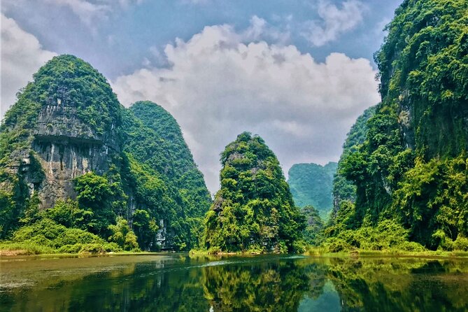 Ninh Binh 2 Days 1 Night Tour: Unique Itinerary - Rowing through Tam Coc